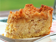 Apfelkuchen mit Marzipan und Nssen